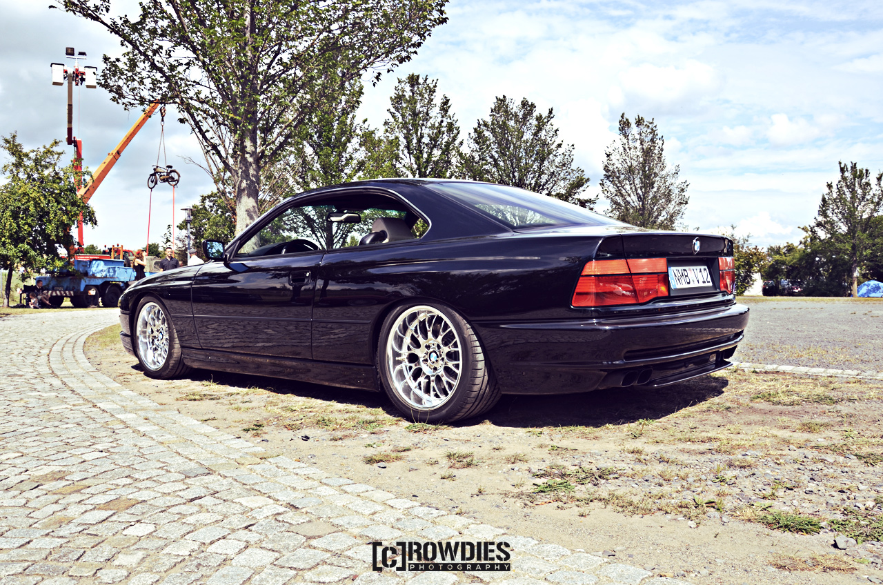 Awesome Classics - BMW E31