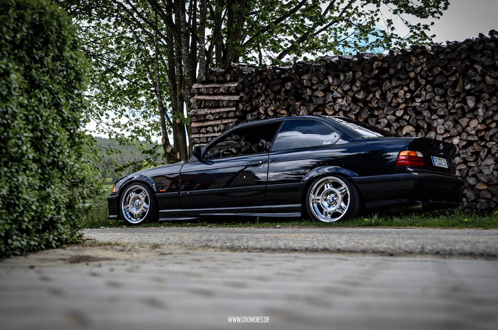 Max BMW E36 320i Coupe [C]ROWDIES